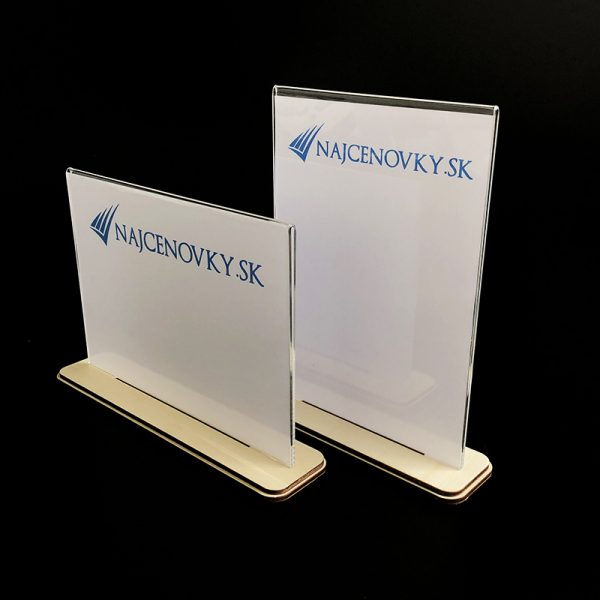 Plexi stojan na nápojový lístok A6 s dreveným podstavcom