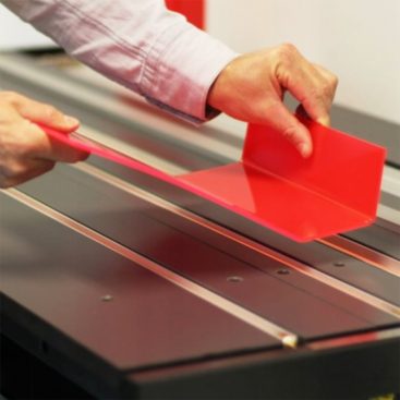 Tvarovanie a ohýbanie plastov