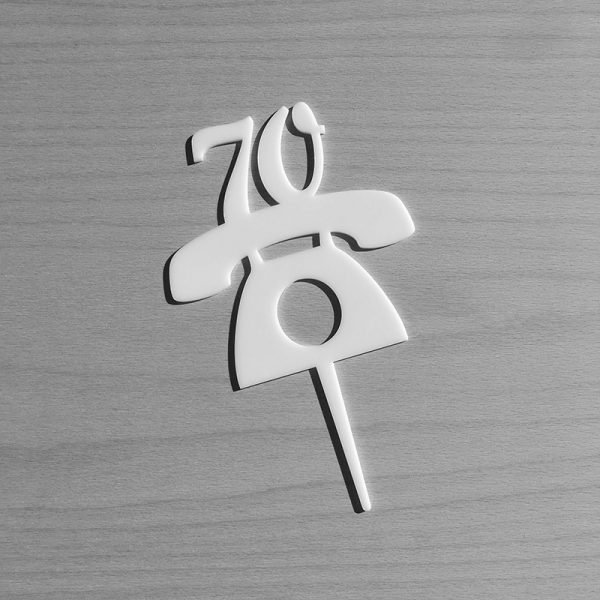 Zápich do torty Jubileum s číslom 70 z bieleho plexiskla